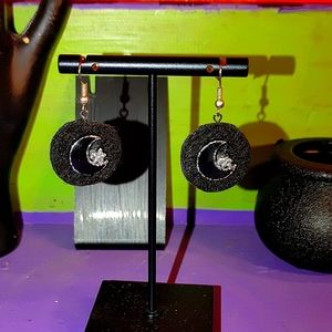 🖤3 FOR $13- Black Crescent Moon & Star Earrings🖤